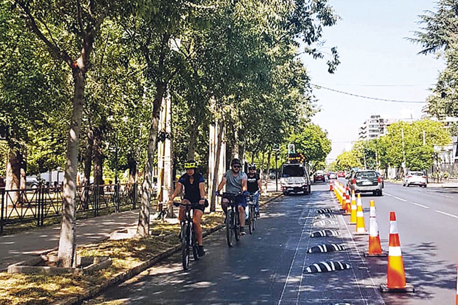 Avenidas claves de Providencia tendrán un carril menos por instalación de ciclopistas 